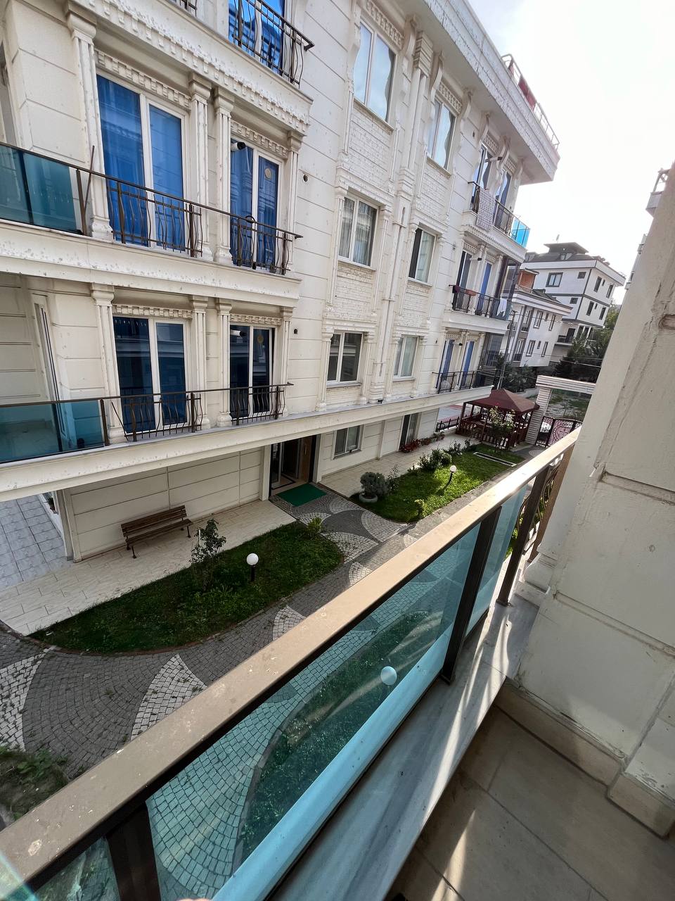 Furnished 2-Bedroom Apartment in Kavaklı, Beylikdüzü photo 5 of 8