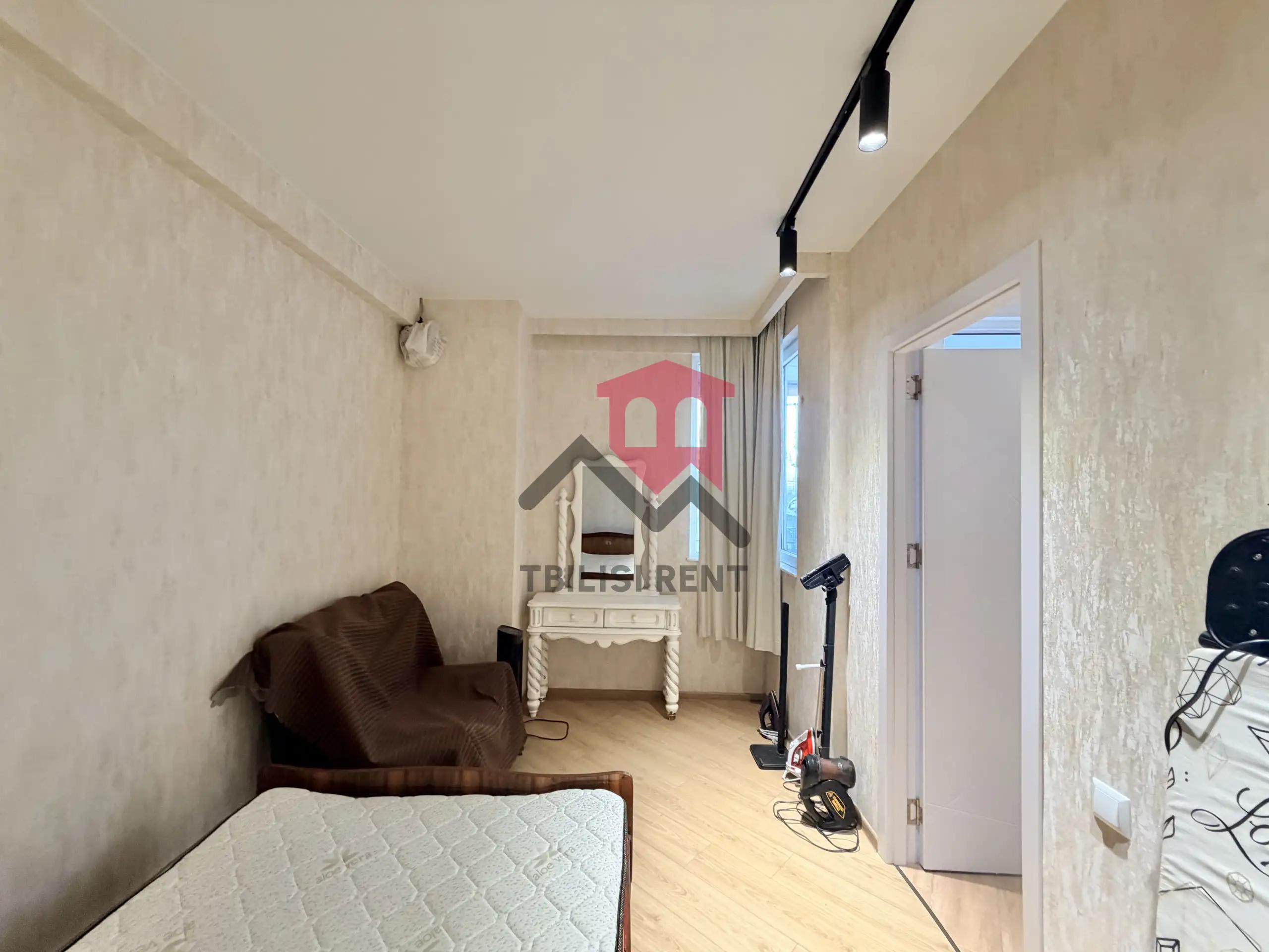 2-Bedroom Apartment in Saburtalo photo 6 of 8