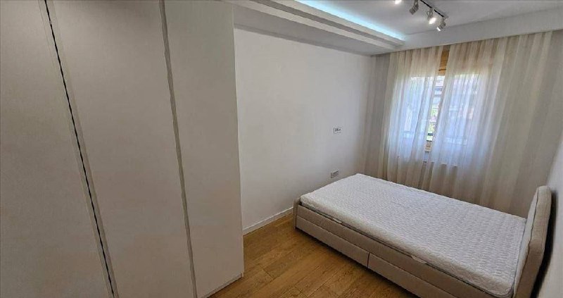 Five-Room Apartment in Vračar photo 5 of 8