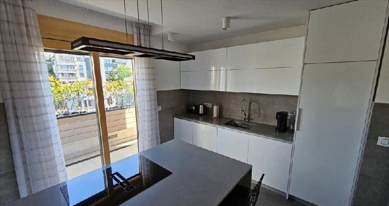 Five-Room Apartment in Vračar photo 6 of 8