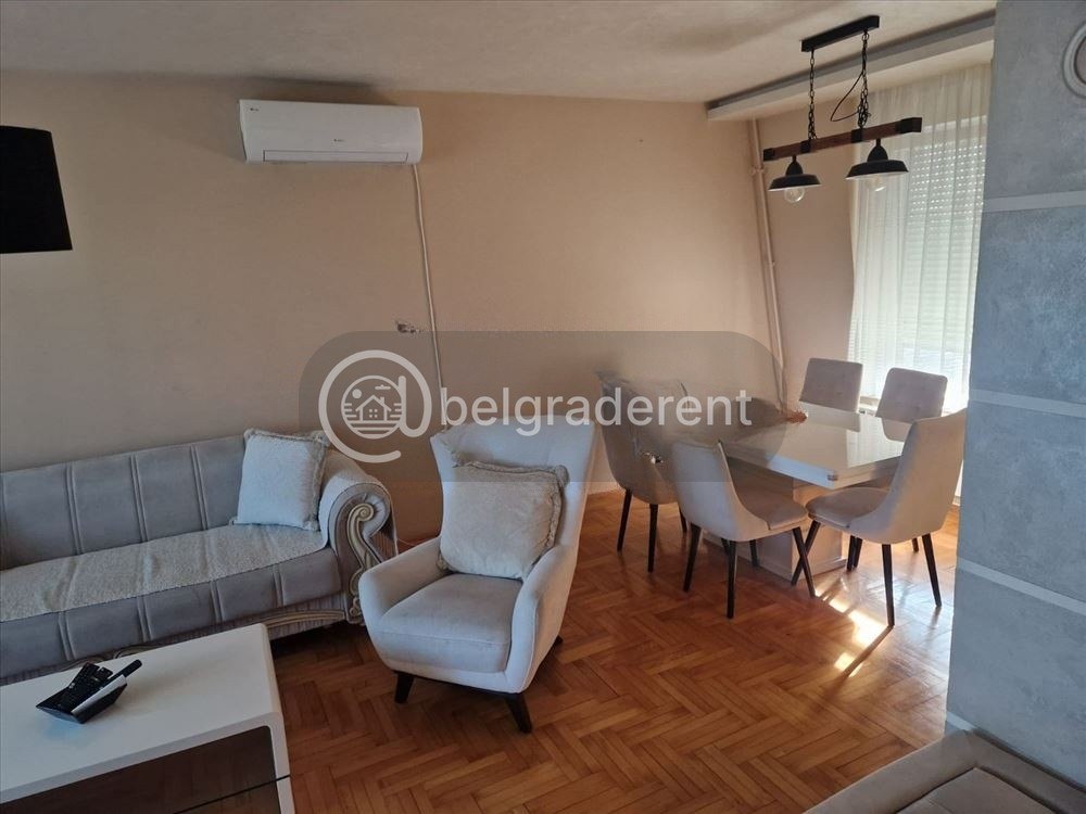 Four-Room Apartment in Zvezdara photo 4 of 8