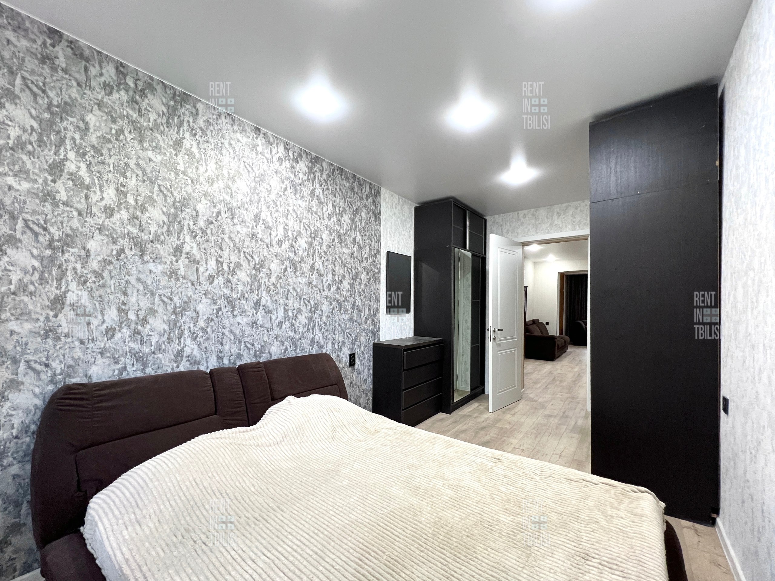 Cozy 1-Bedroom Apartment in Saburtalo photo 6 of 8
