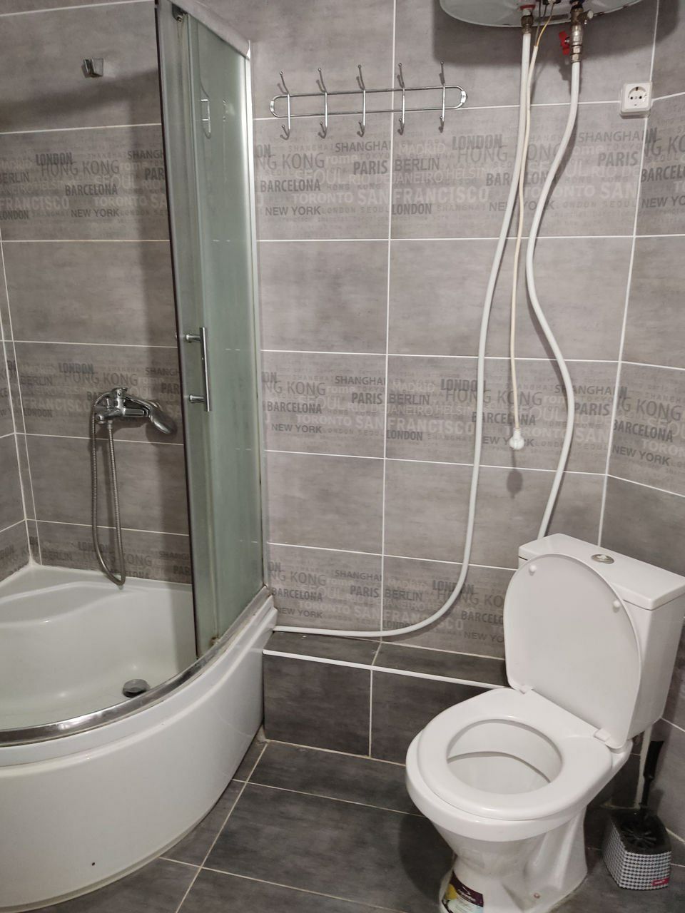 One-Room Apartment in Central Chisinau photo 6 of 6