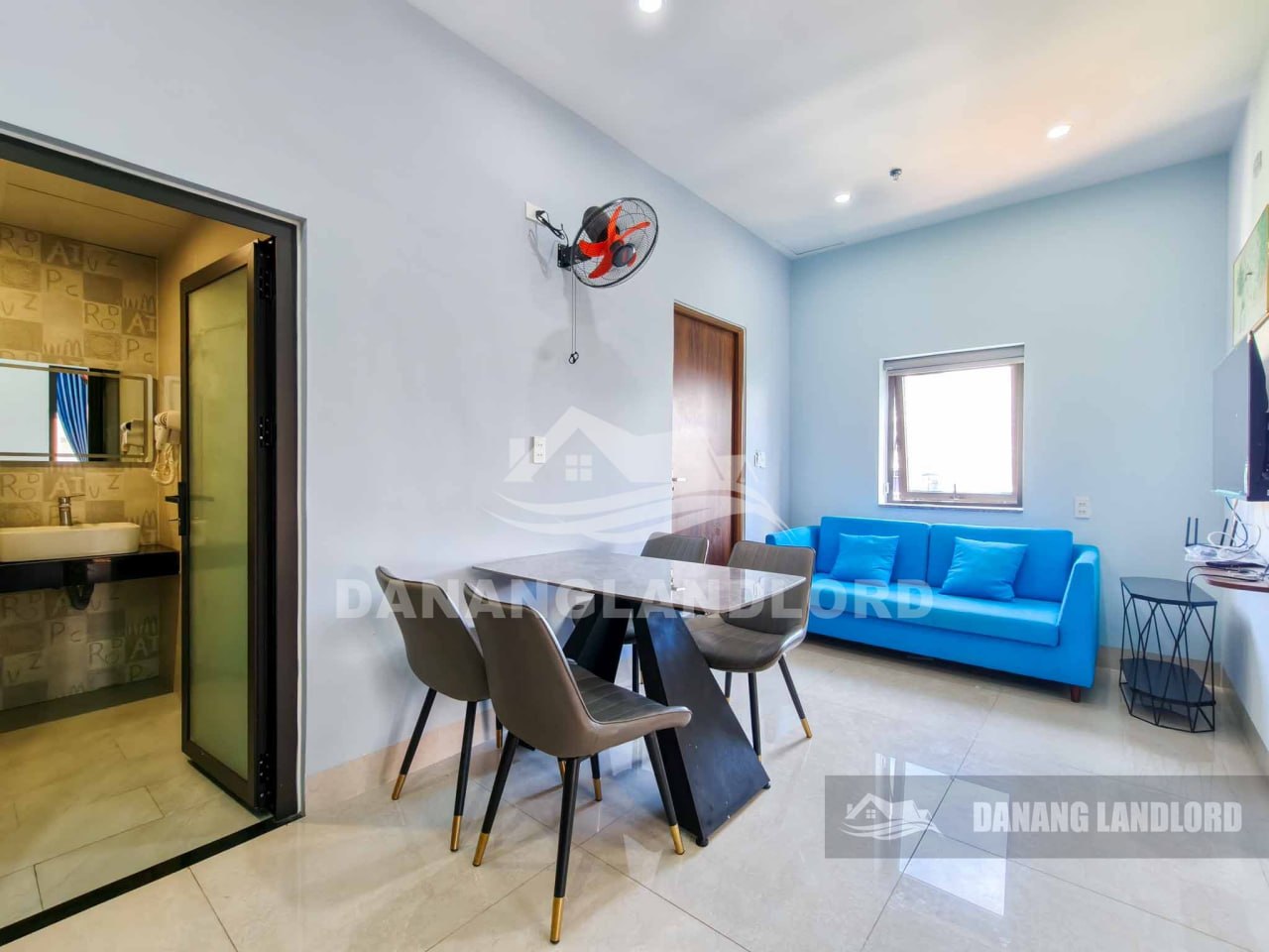 Furnished 2-Bedroom Apartment Near My Khe Beach photo 2 of 8