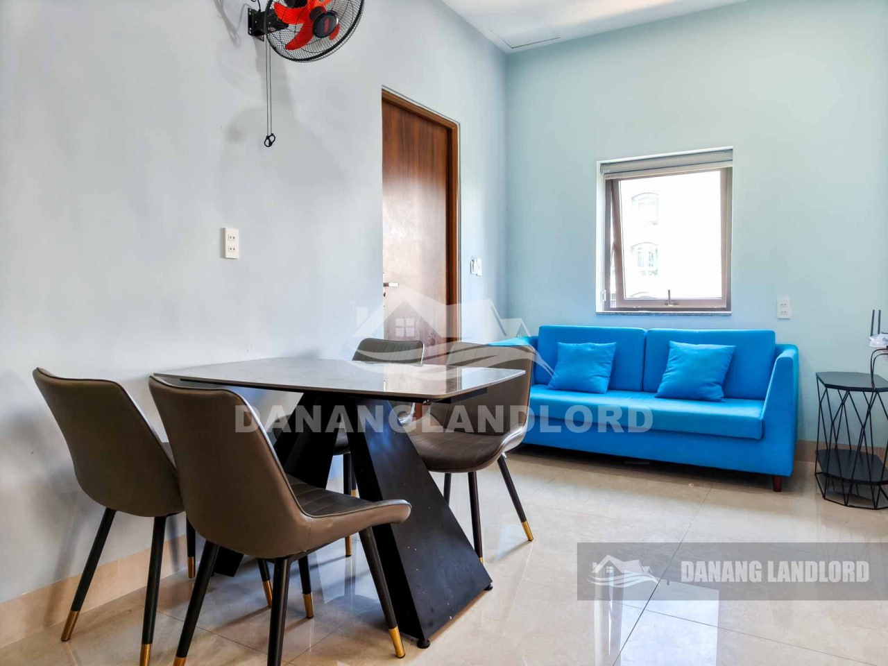 Furnished 2-Bedroom Apartment Near My Khe Beach photo 3 of 8