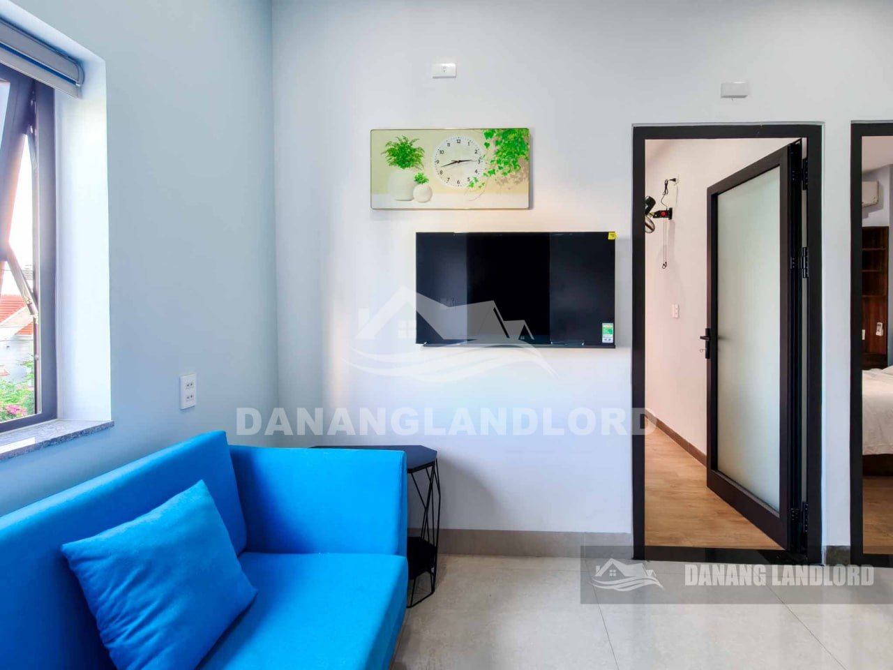 Furnished 2-Bedroom Apartment Near My Khe Beach photo 4 of 8