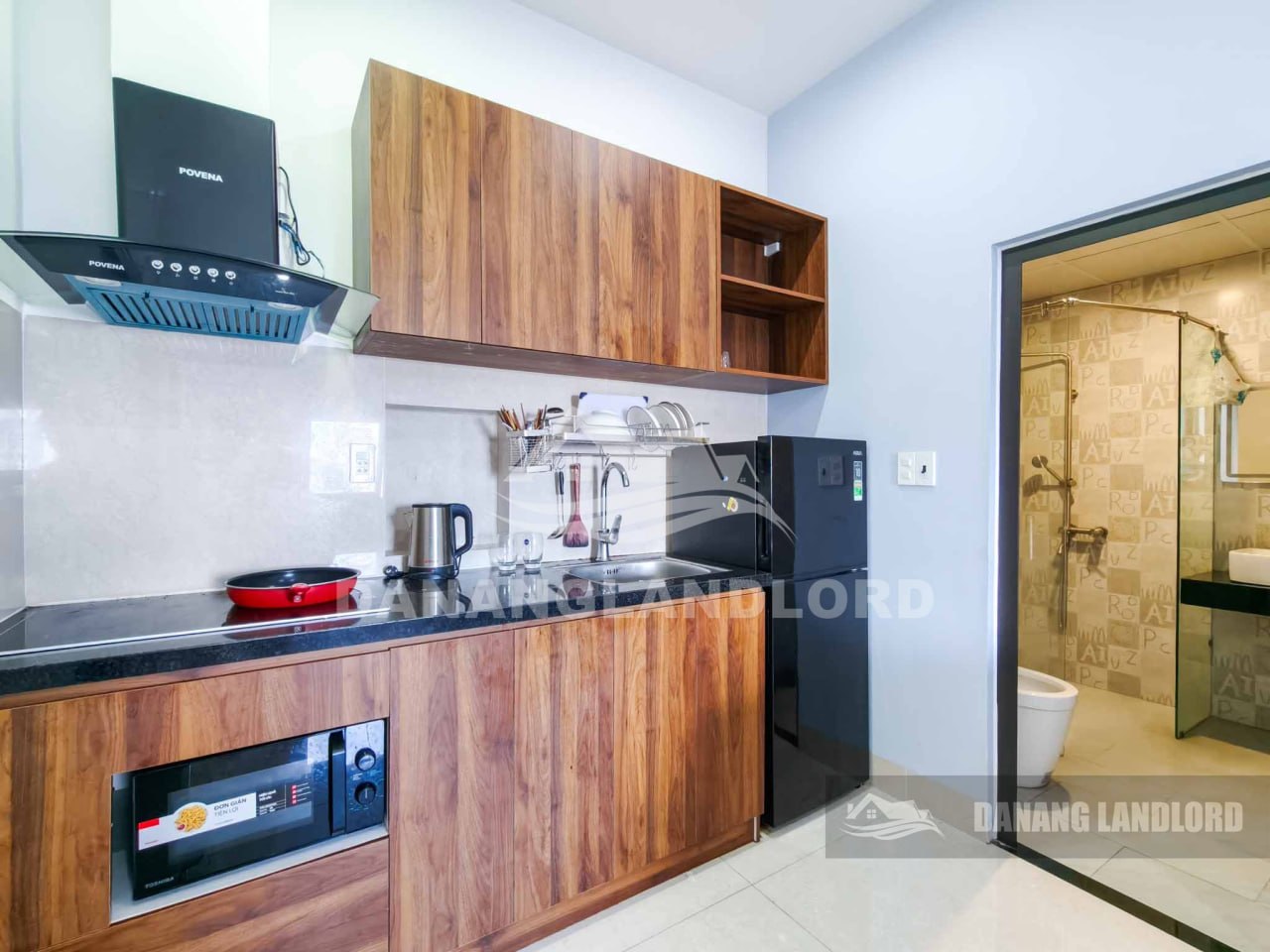 Furnished 2-Bedroom Apartment Near My Khe Beach photo 6 of 8