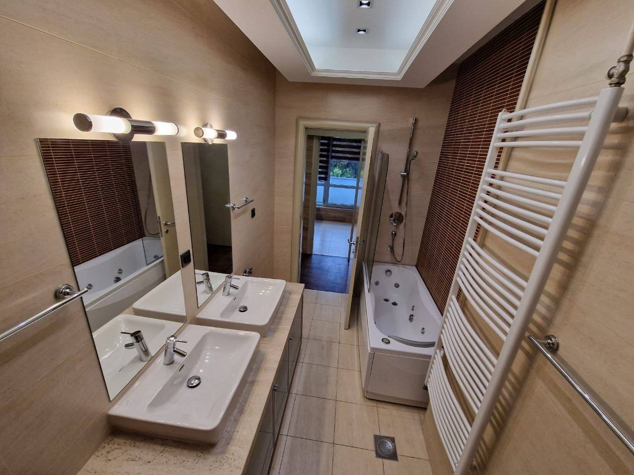 One-Bedroom Apartment in Dedinje photo 1 of 8