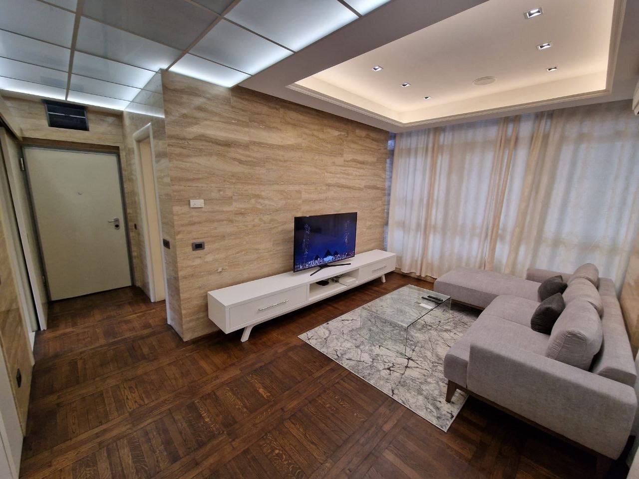 One-Bedroom Apartment in Dedinje photo 6 of 8