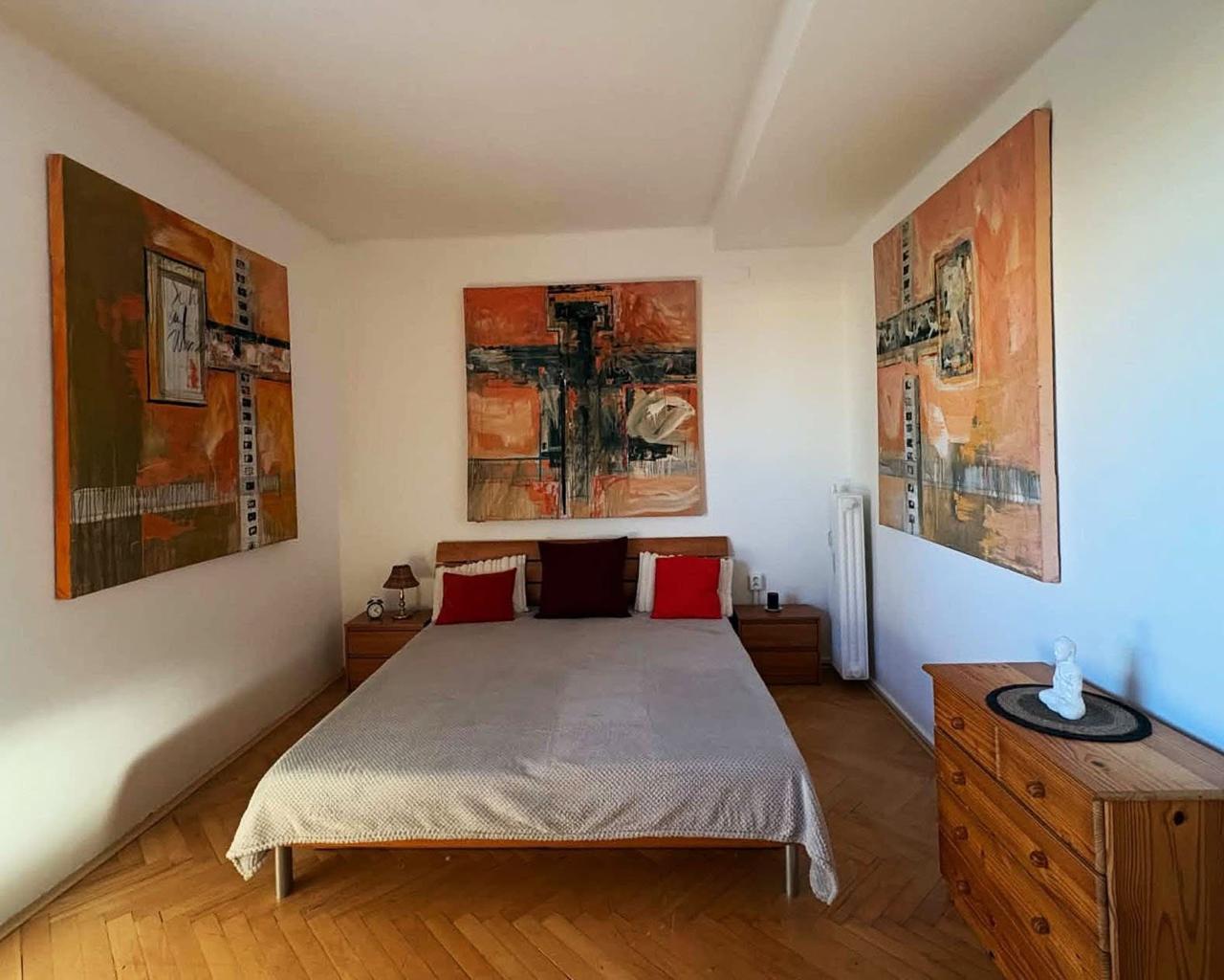 Furnished Apartment with Large Terrace photo 4 of 8