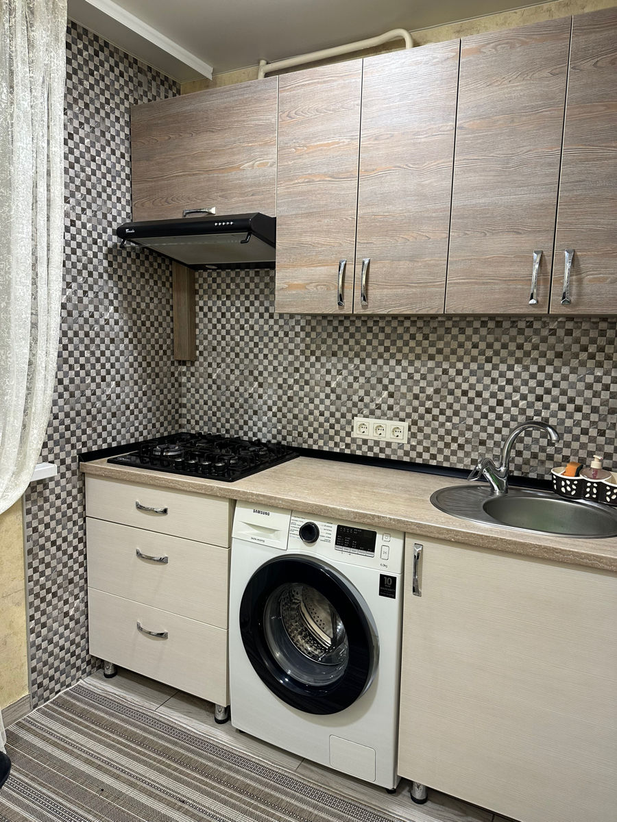Two-Room Apartment in Botanica photo 7 of 8