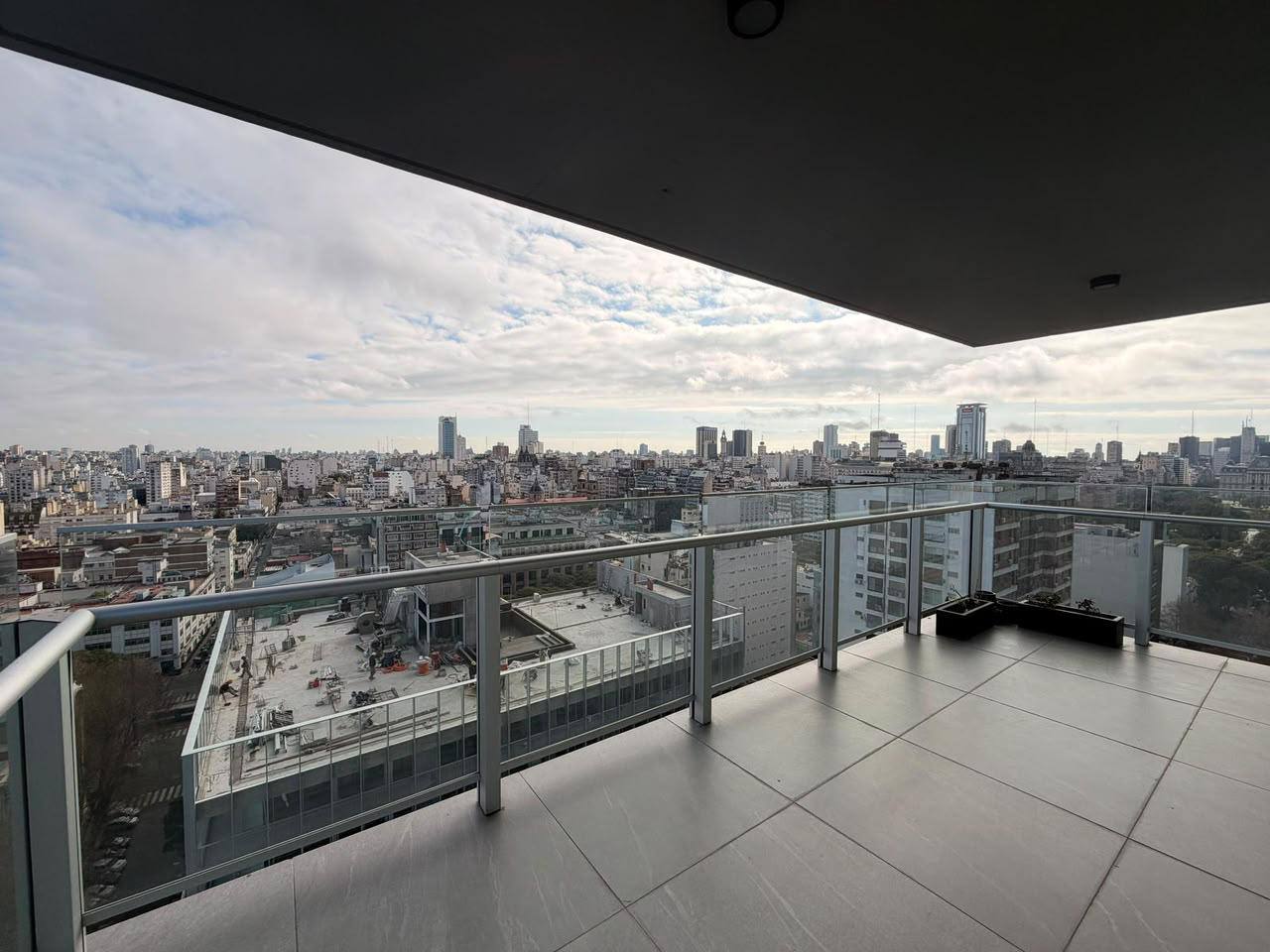 1-Bedroom Apartment in Puerto Madero photo 2 of 8
