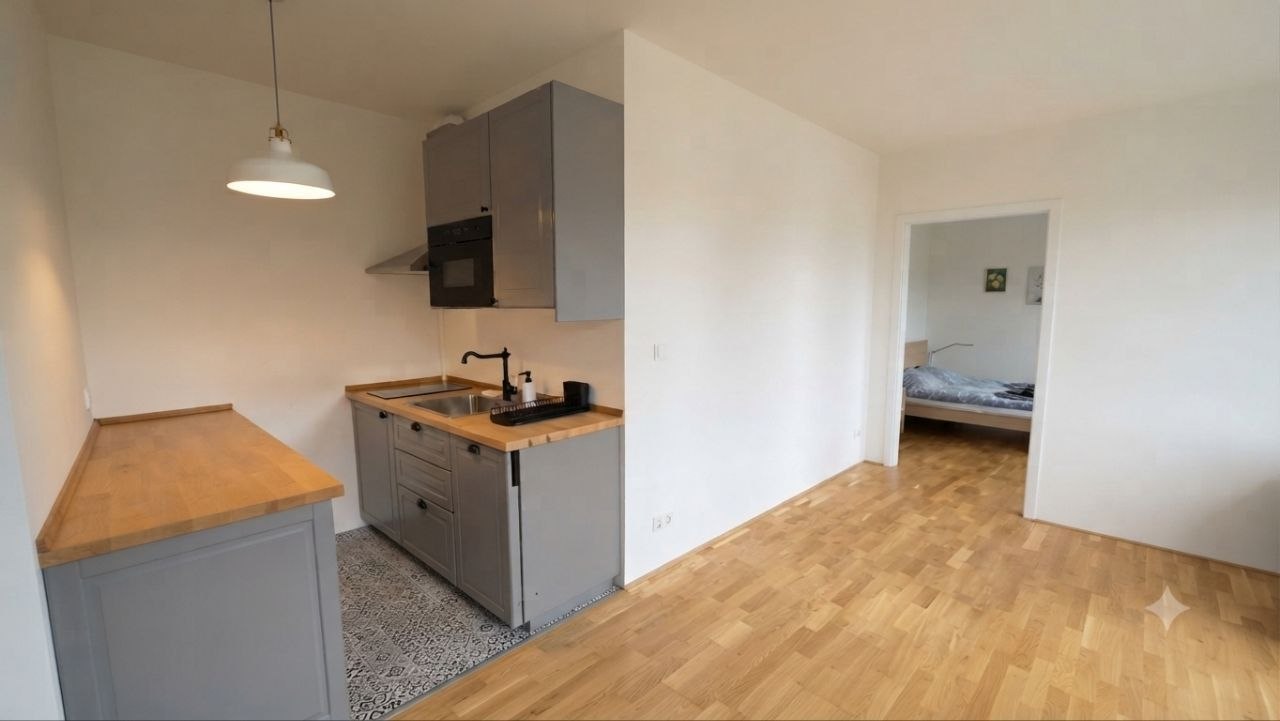 Furnished 1-Bedroom Apartment with Rooftop Terrace photo 3 of 7