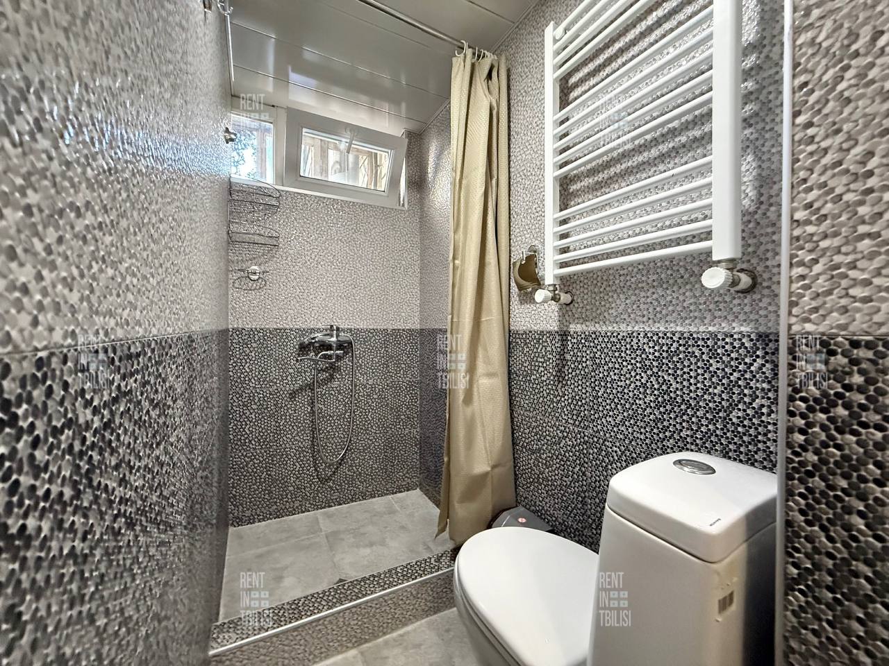 One-Bedroom Apartment in Sololaki photo 5 of 8