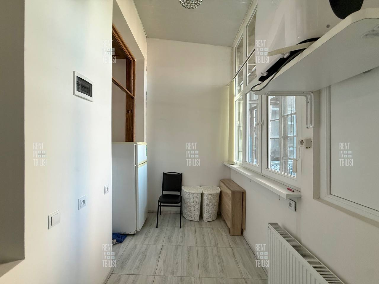 One-Bedroom Apartment in Sololaki photo 7 of 8