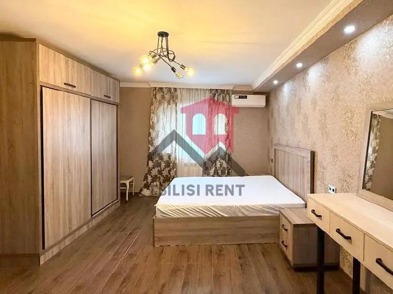 Просторная двухуровневая квартира на плато Нуцубидзе photo 6 of 8