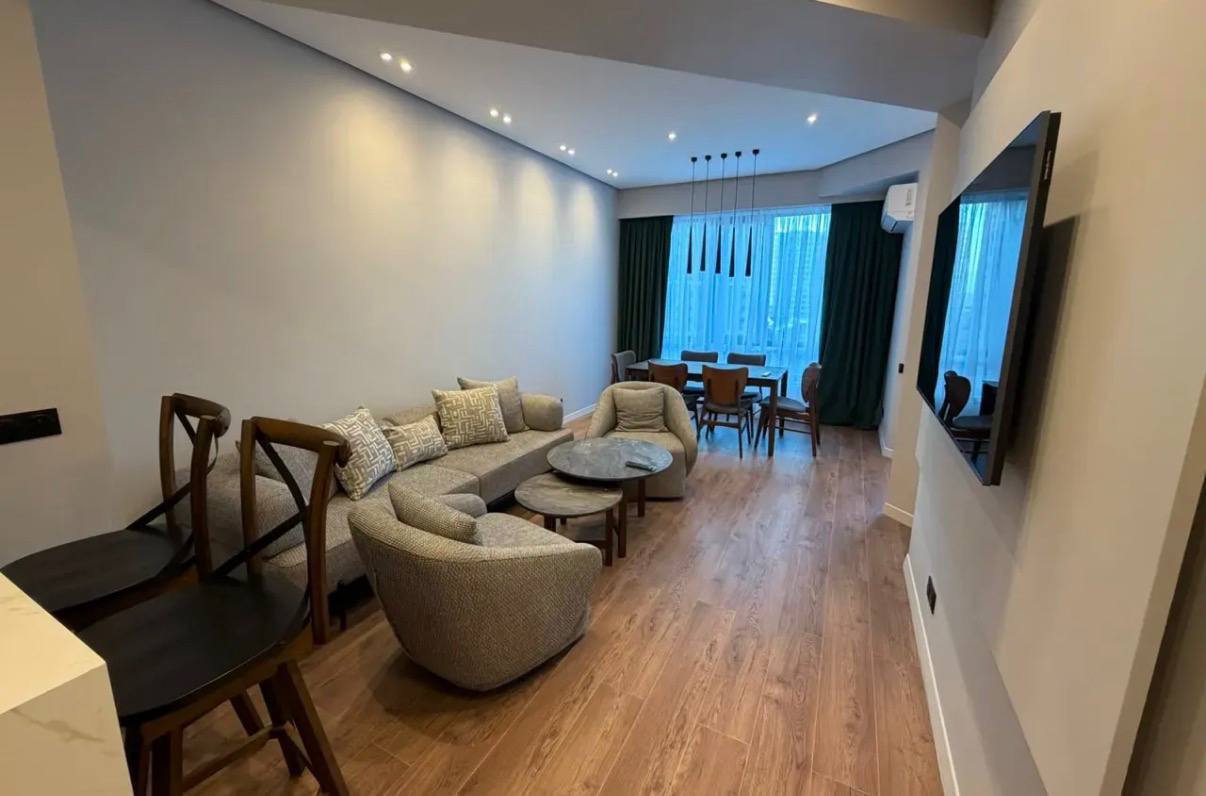 Furnished 3-Bedroom Apartment in Arabkir photo 2 of 8