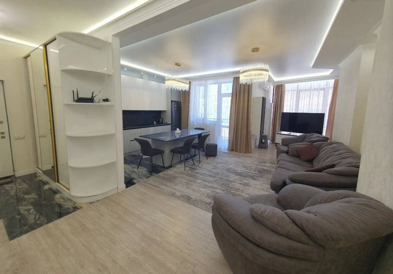 Furnished 3-Room Apartment in Kentron photo 2 of 8