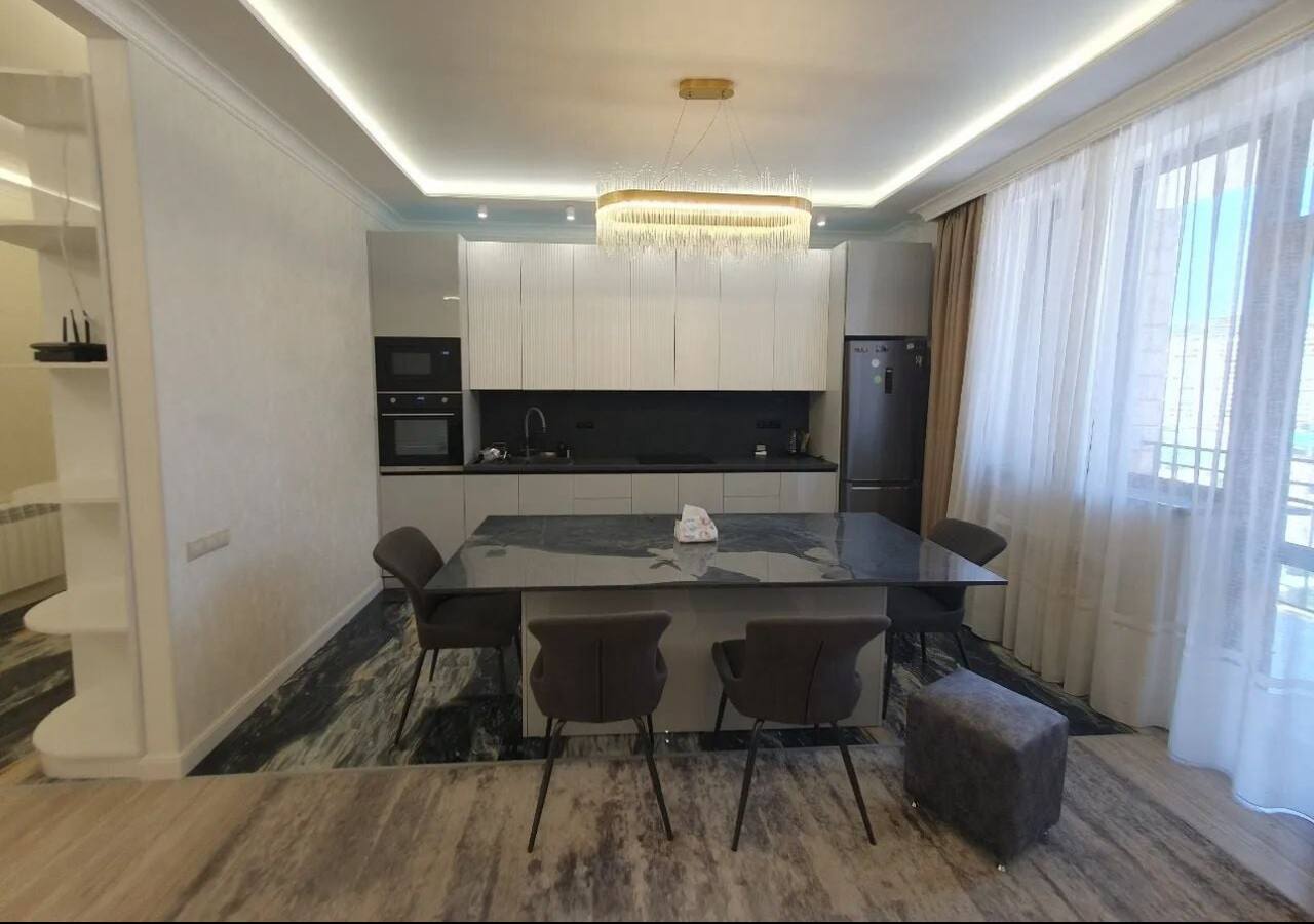 Furnished 3-Room Apartment in Kentron photo 4 of 8