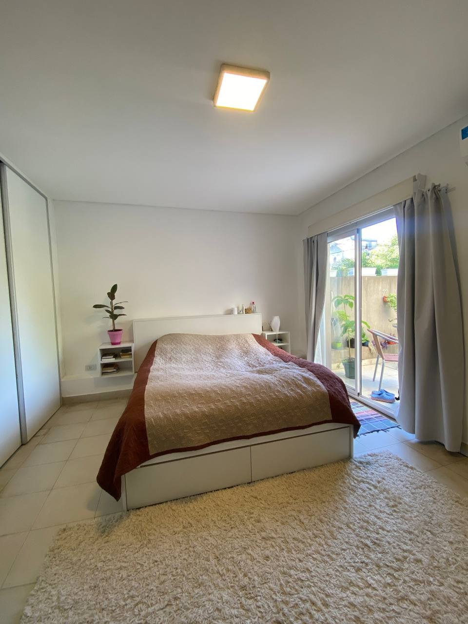 Furnished 1-Bedroom Apartment with Terrace in Recoleta photo 6 of 8
