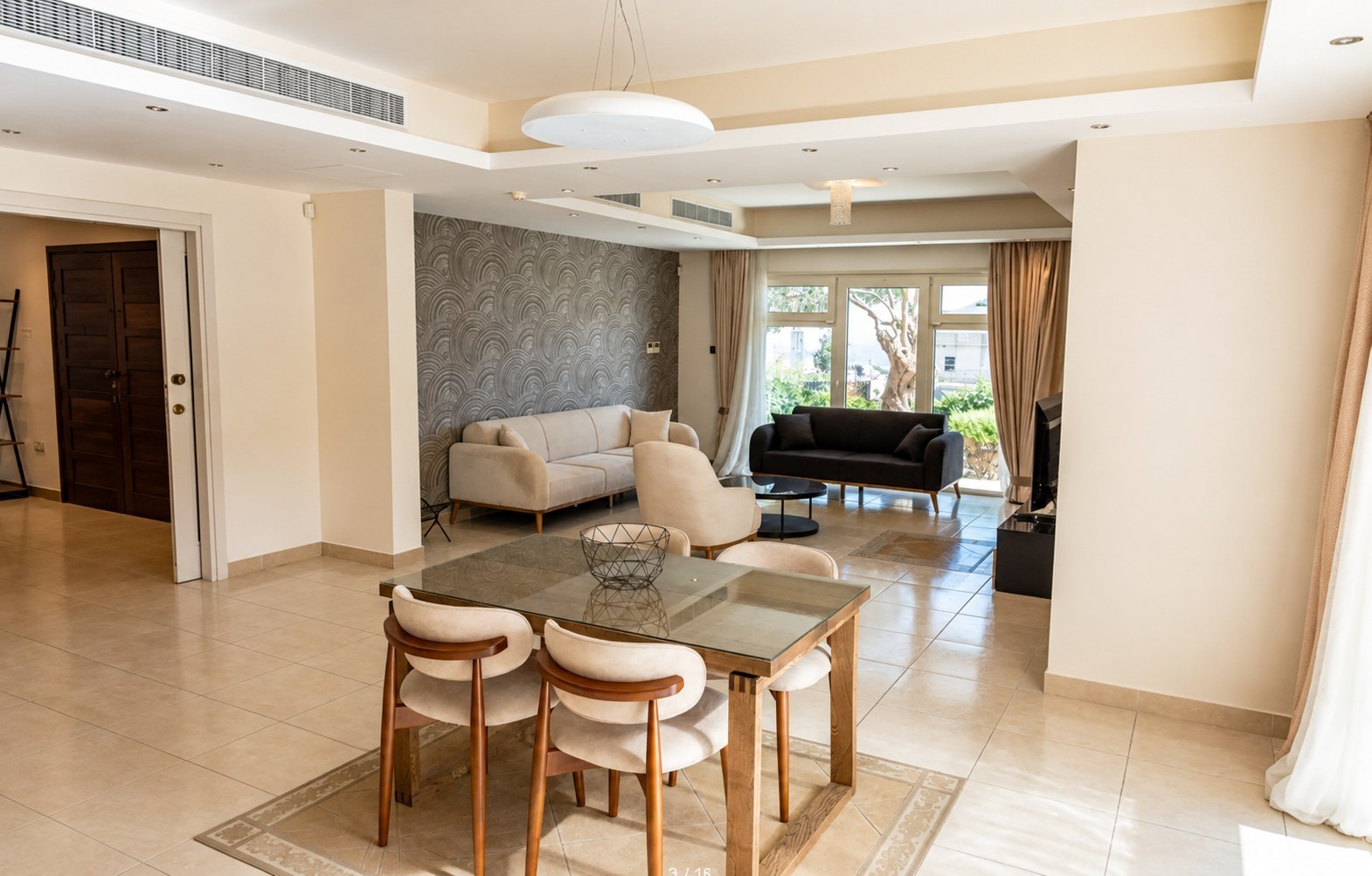 Ultra-Luxury 6-Bedroom Sea View Villa photo 5 of 7