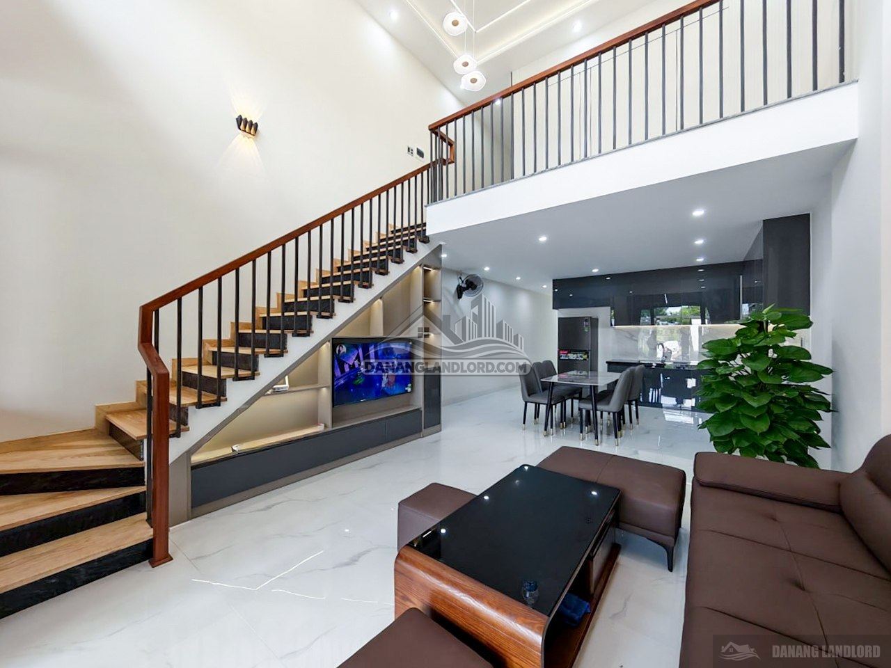 3-Bedroom House near Tan Tra Beach and FPT Complex photo 1 of 8