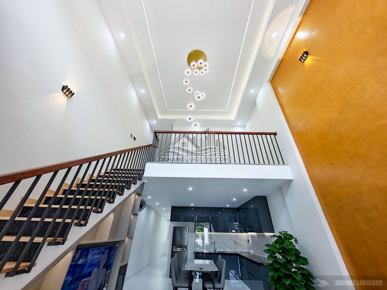 3-Bedroom House near Tan Tra Beach and FPT Complex photo 4 of 8