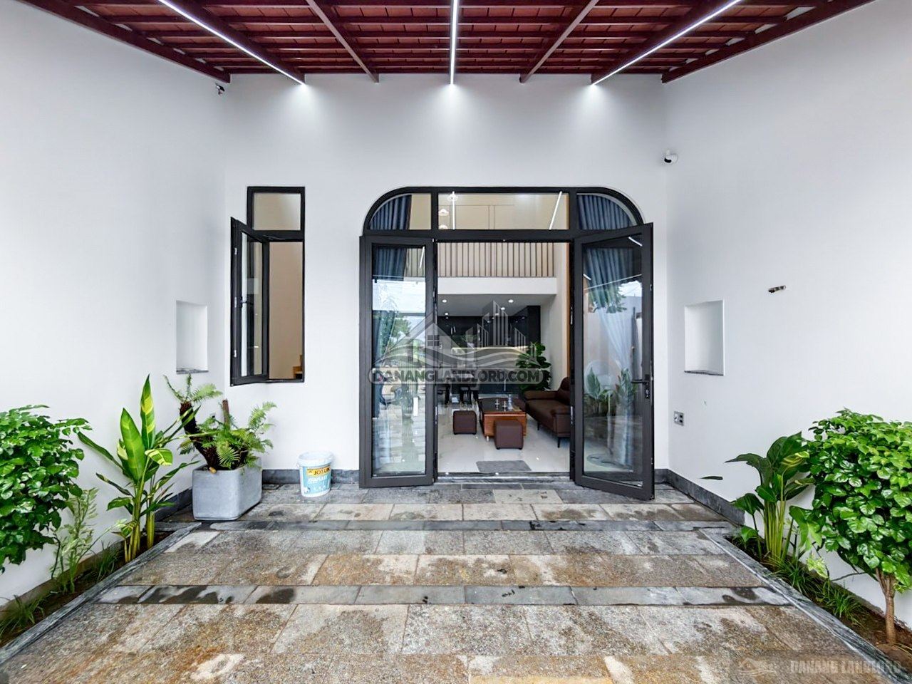3-Bedroom House near Tan Tra Beach and FPT Complex photo 6 of 8