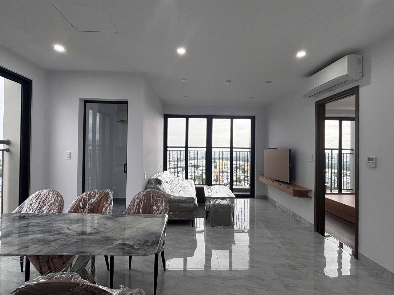 3-комнатная квартира в Vista Residence photo 2 of 8