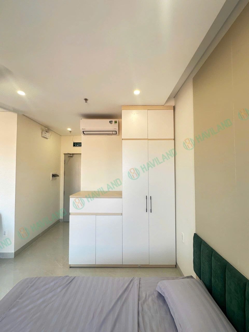 Modern Furnished Studio at Sun Cosmo Residence photo 8 of 8