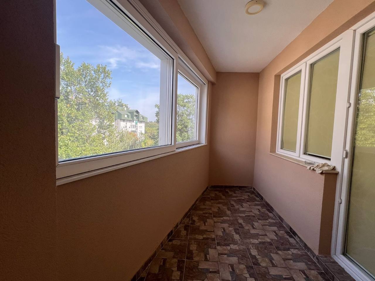 4-Bedroom Apartment on Kneza Viseslava Street photo 8 of 8