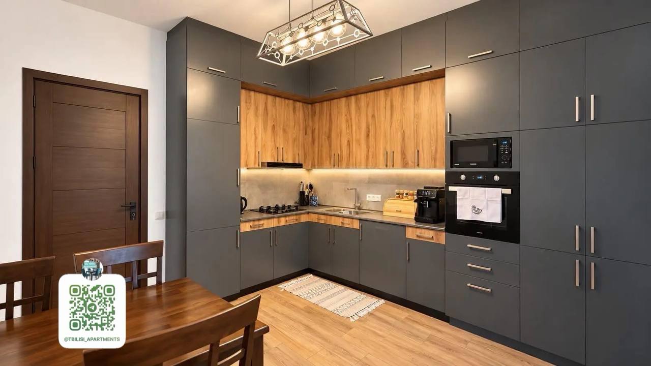 3-Bedroom Apartment in Vake photo 3 of 8