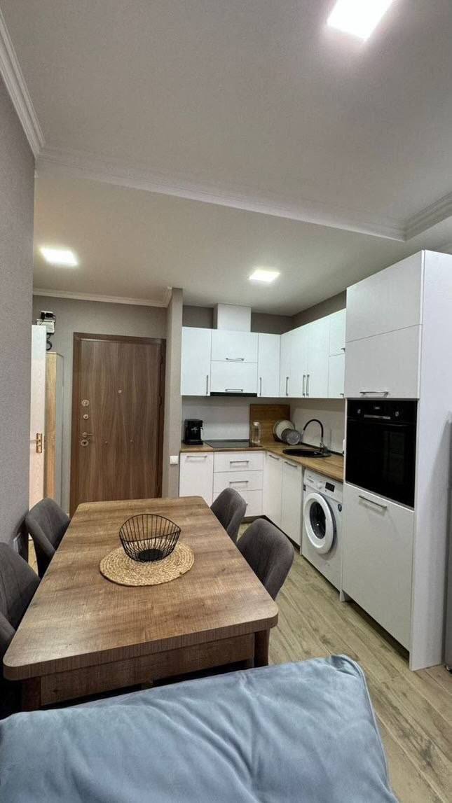 One-Bedroom Apartment on Shartava Street photo 1 of 6