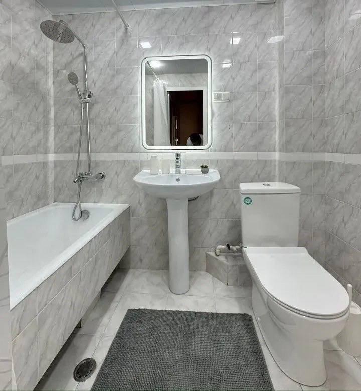 Furnished One-Bedroom Apartment in Kentron photo 8 of 8
