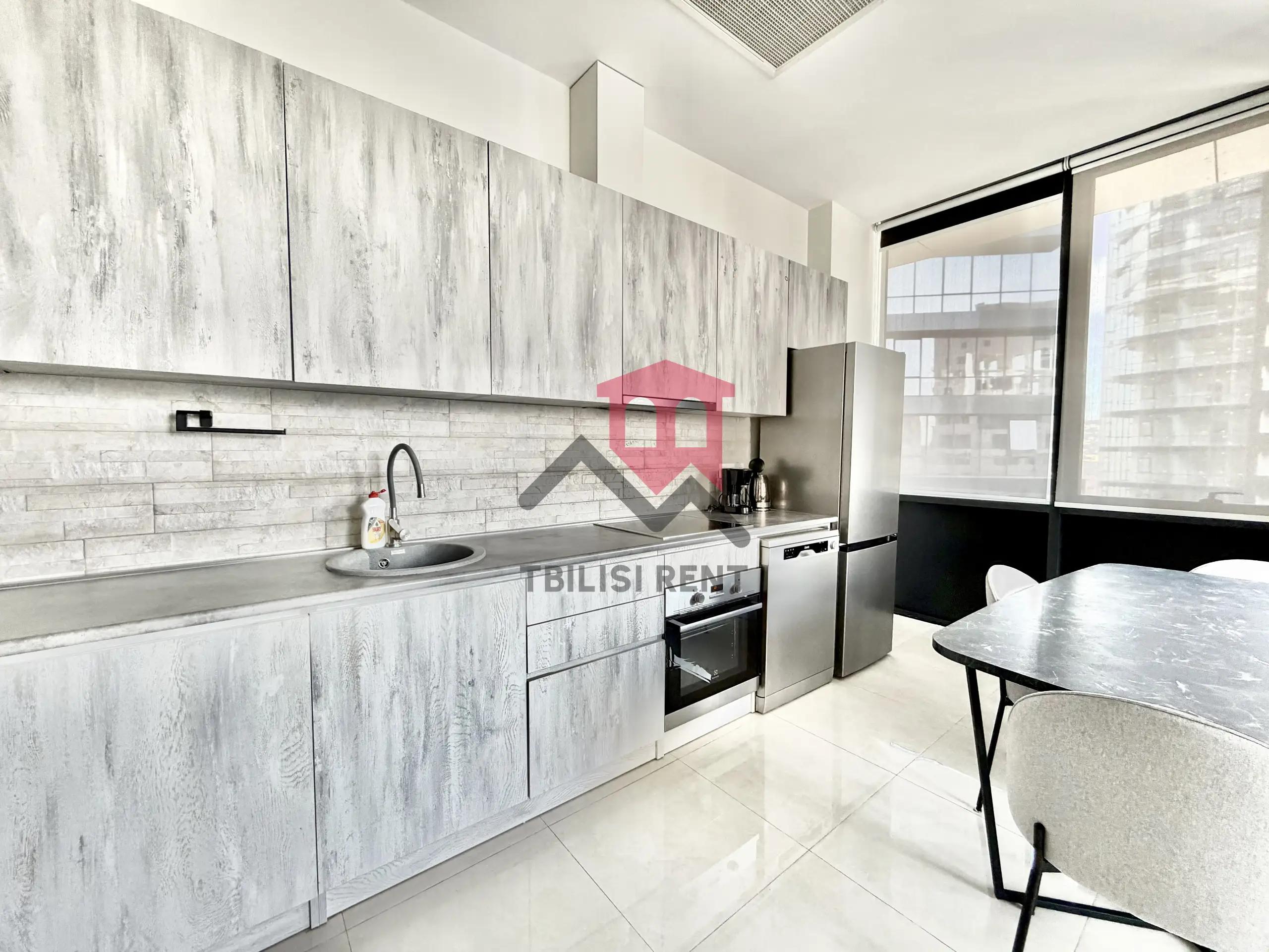 Premium 2-Bedroom Apartment in Axis Towers photo 3 of 8