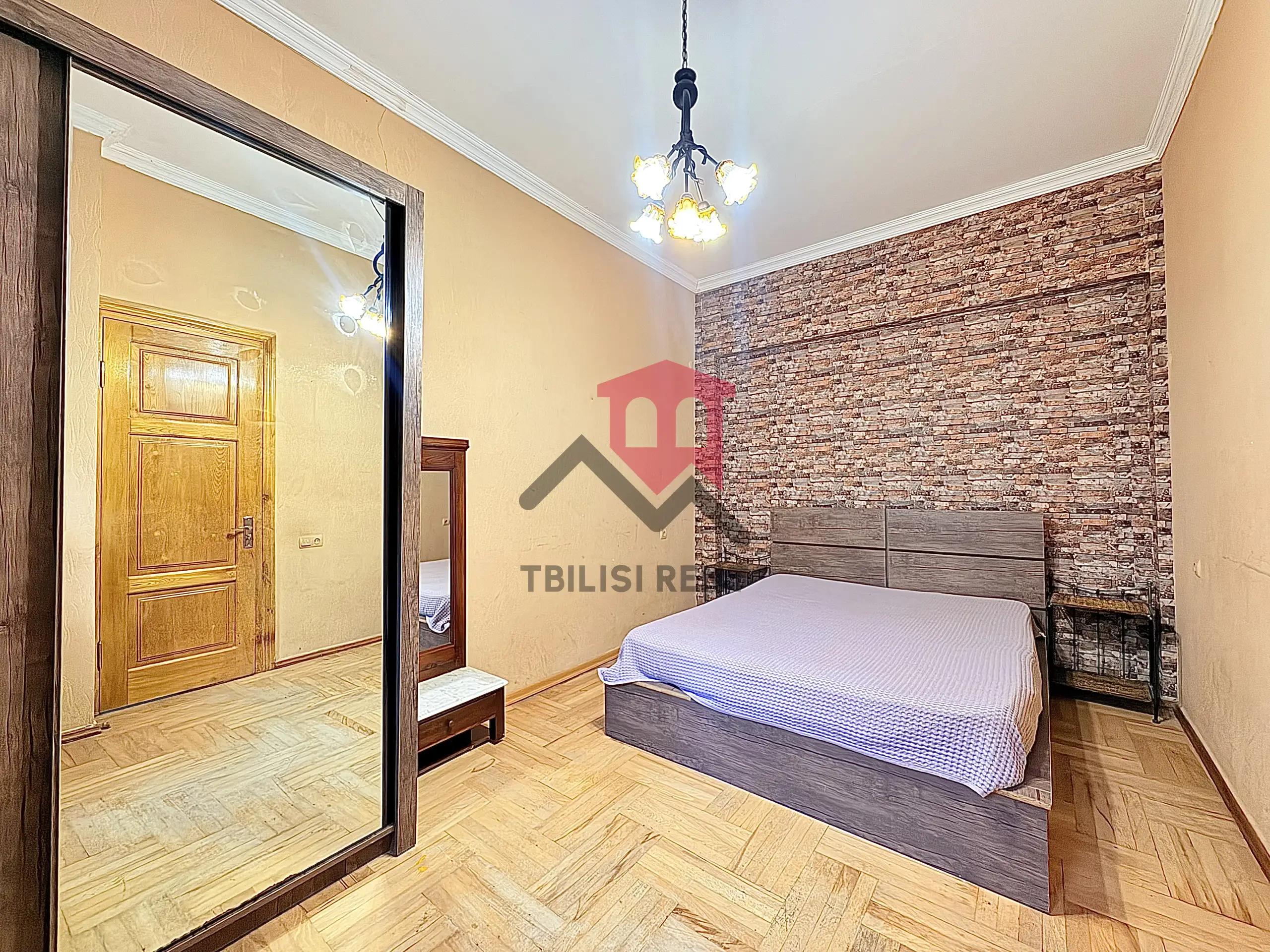 Spacious House in Chugureti photo 6 of 8