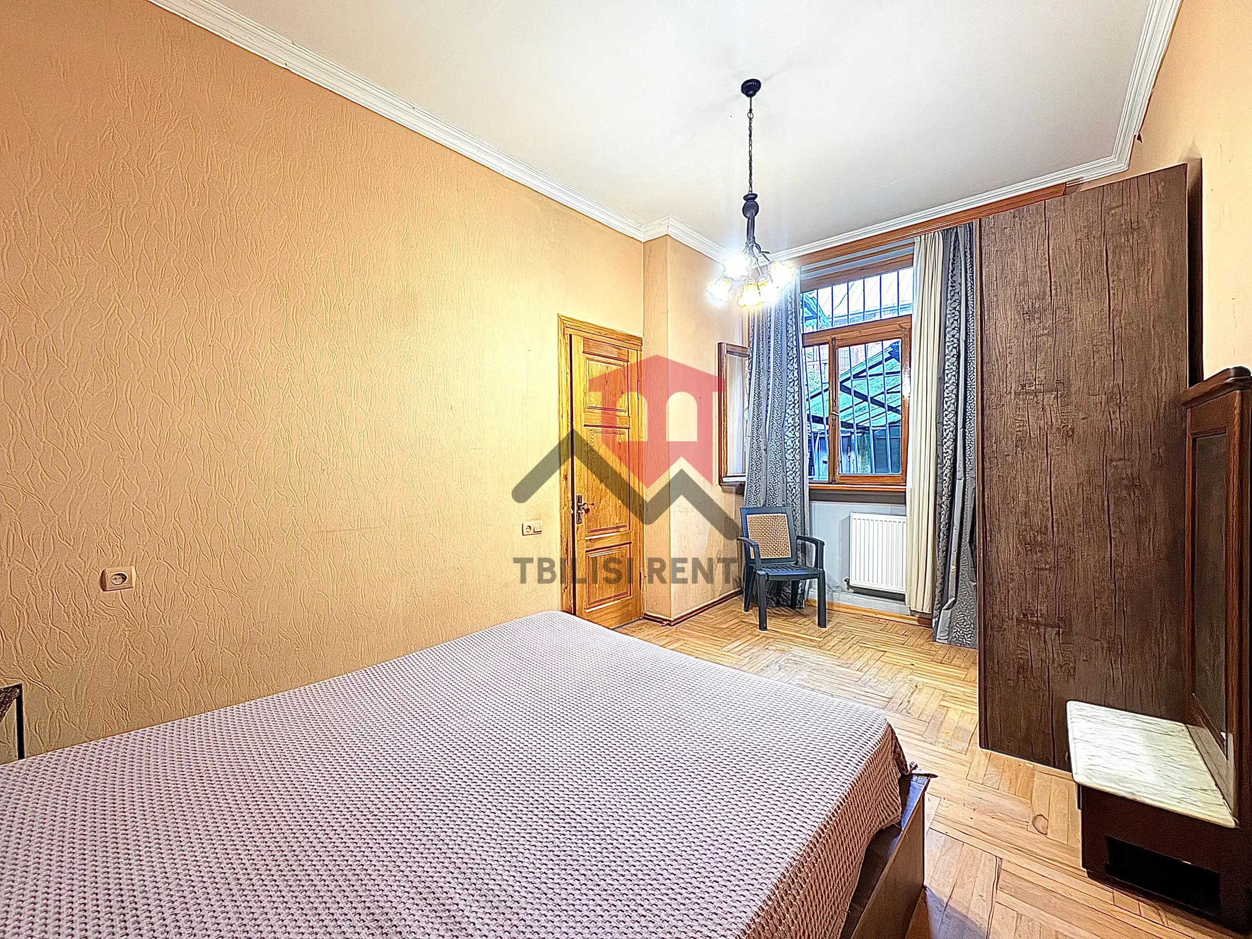Spacious House in Chugureti photo 7 of 8