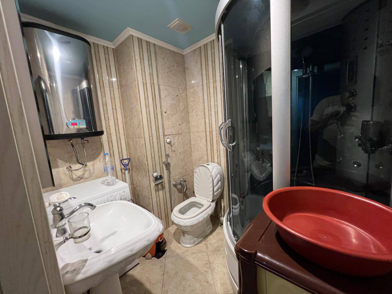 2-Bedroom Apartment in Batumi photo 6 of 6