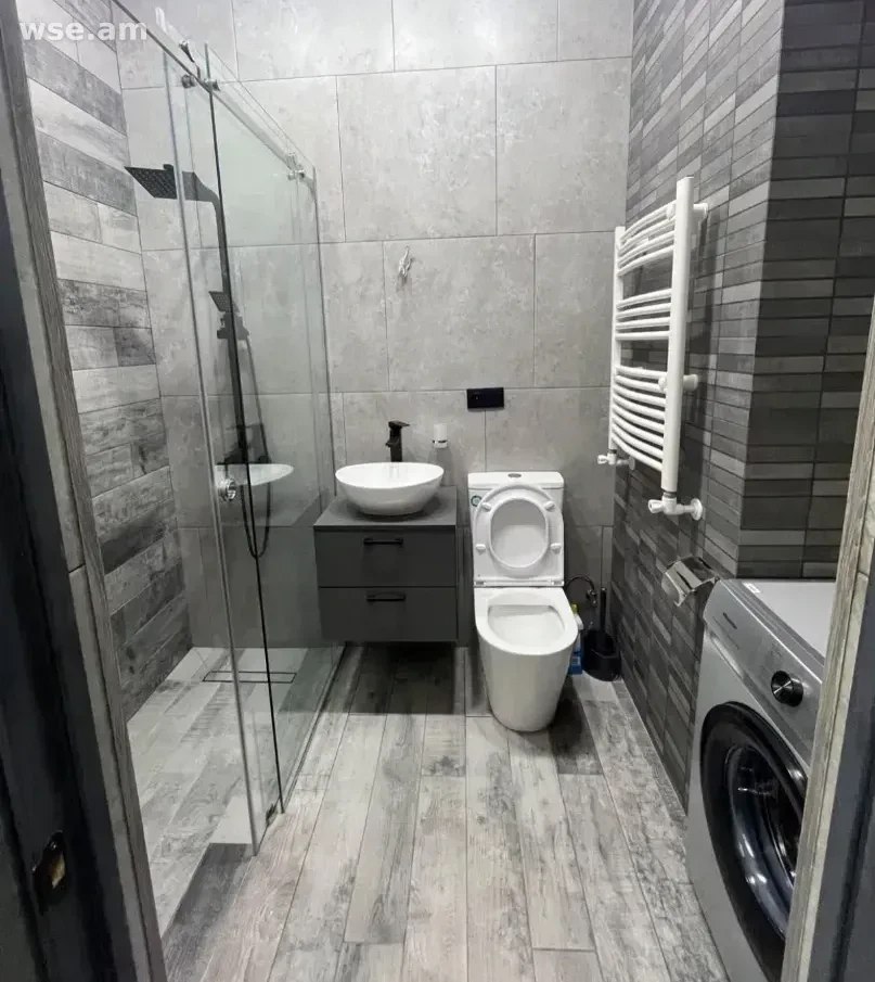 3-Room Apartment for Rent in Kentron photo 5 of 8