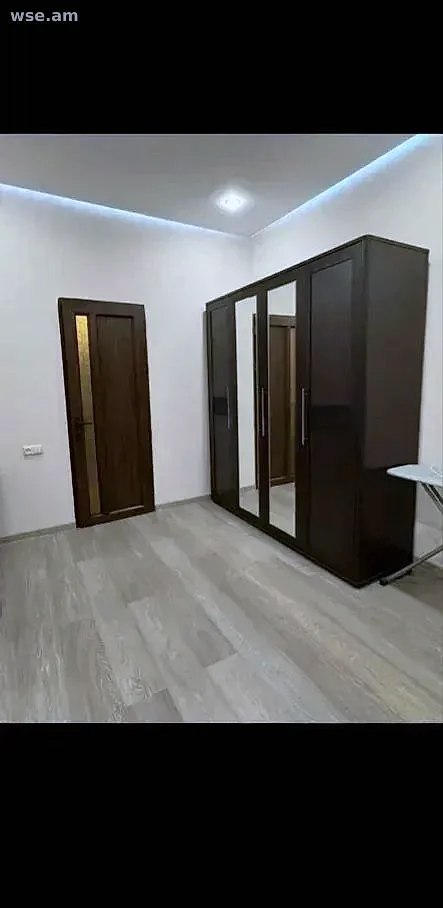 Three-Room Apartment in Kentron photo 8 of 8