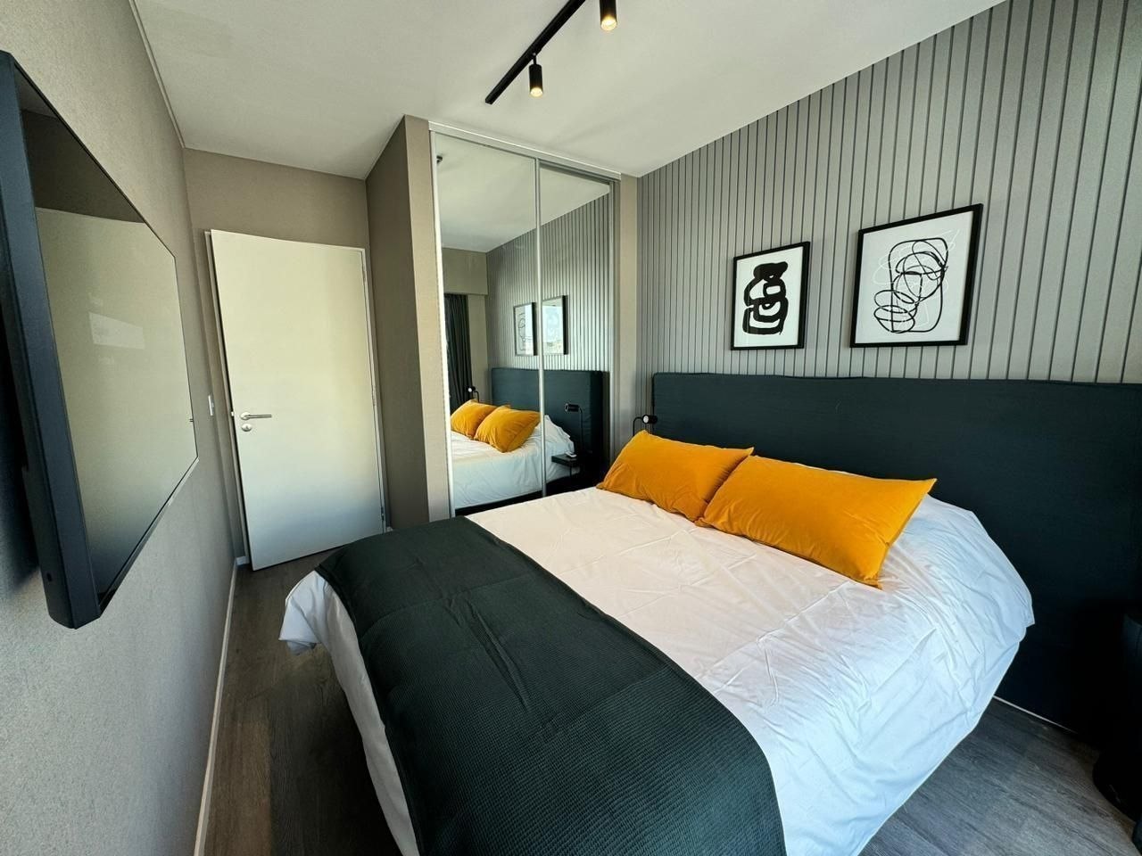 Luxury One-Bedroom Apartment in Colegiales photo 7 of 8