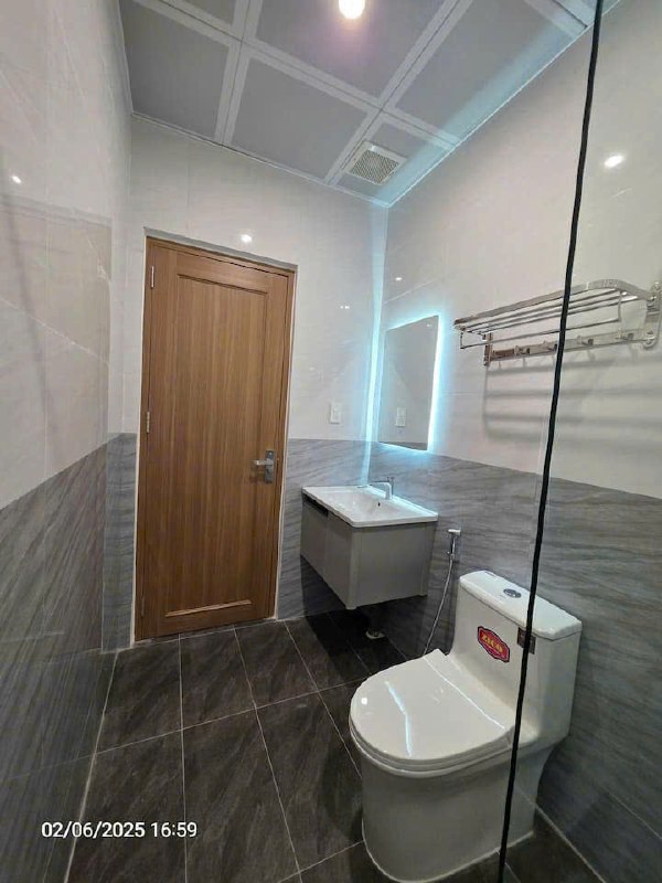 Luxury Serviced Studio Apartment in My An photo 7 of 7