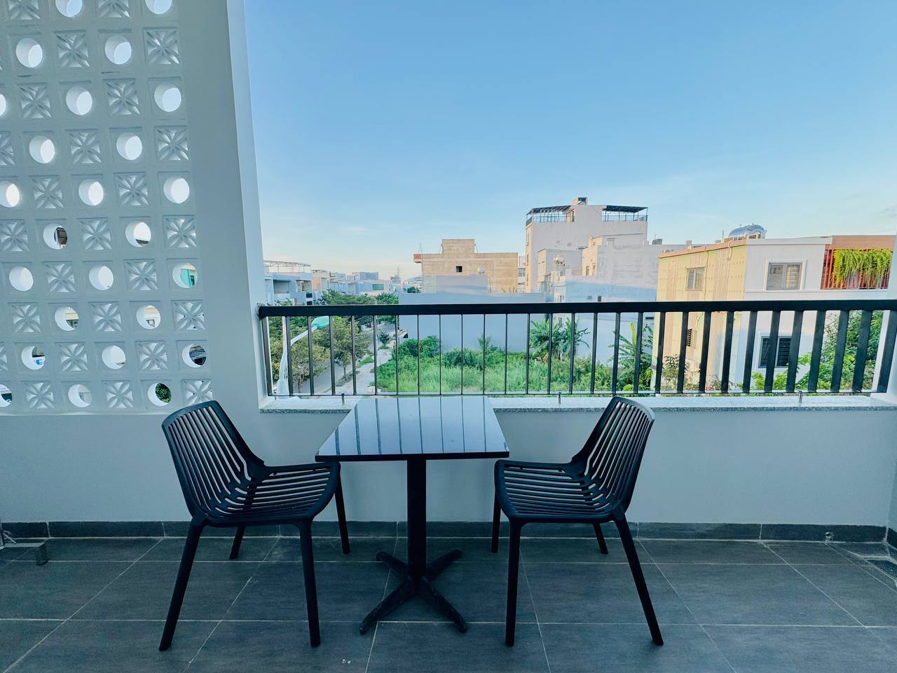 1-Bedroom Apartment in Hoa Xuan photo 7 of 8