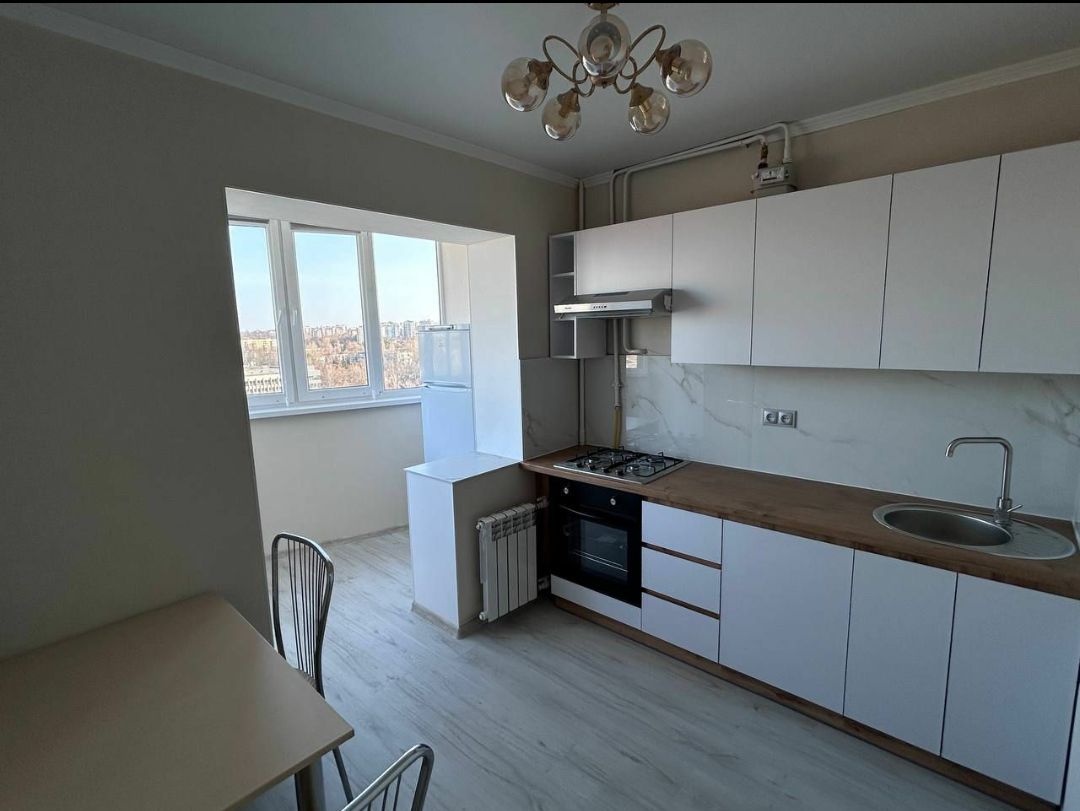 Two-Room Apartment in Sculeni photo 8 of 8