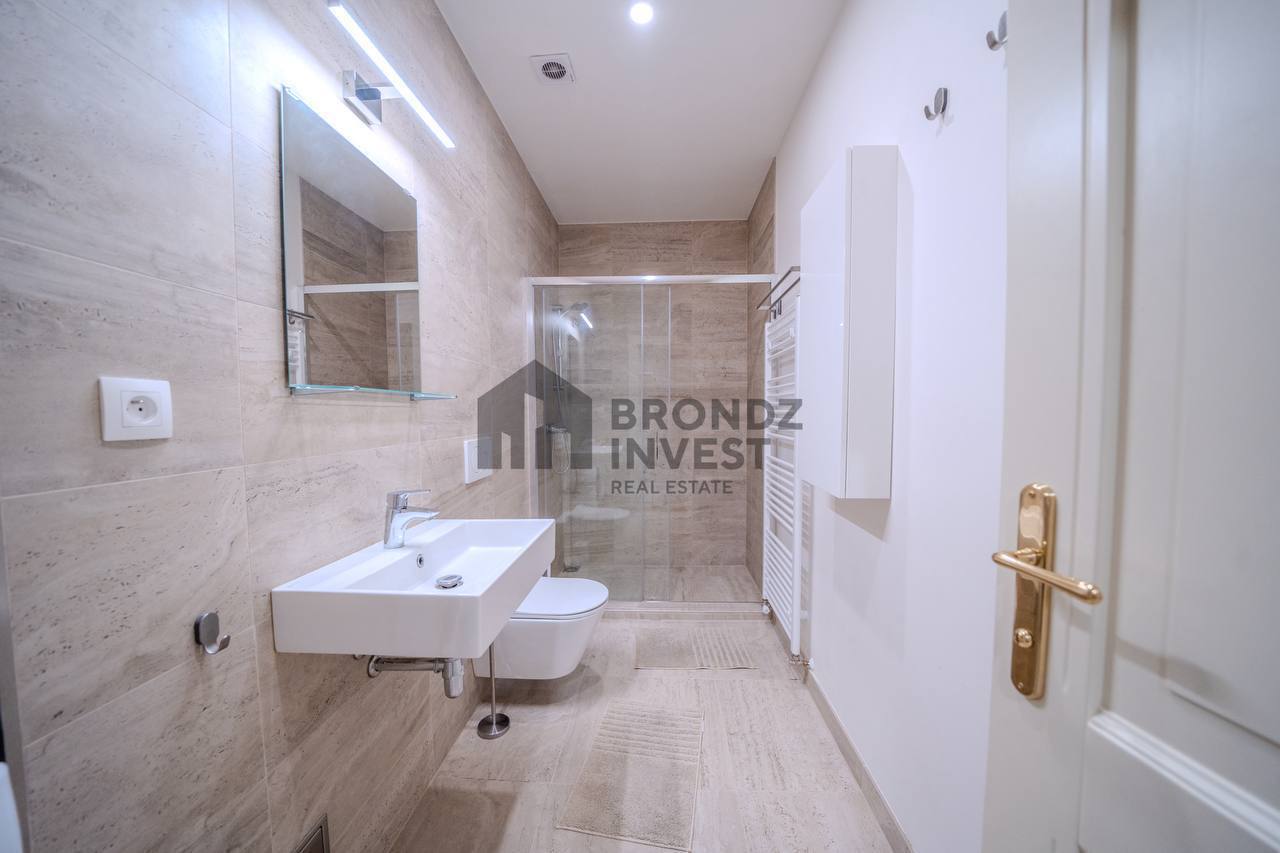 Furnished 2+kk Apartment near Letná photo 7 of 8