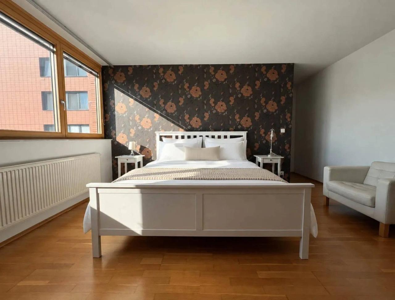 Furnished 4-Room Apartment with Terrace in Bratislava photo 8 of 8