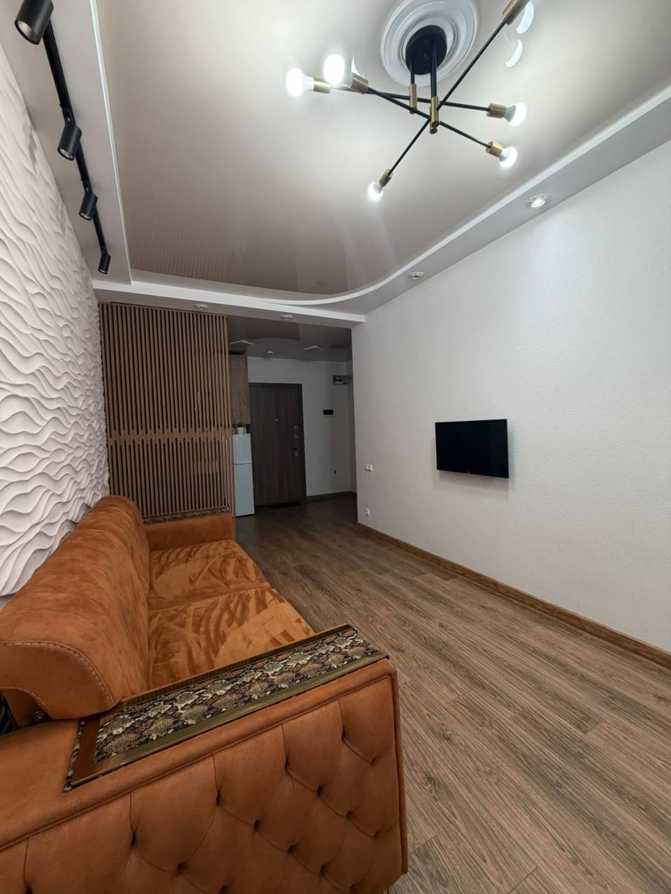1-Bedroom Apartment on Shartava Street photo 2 of 8