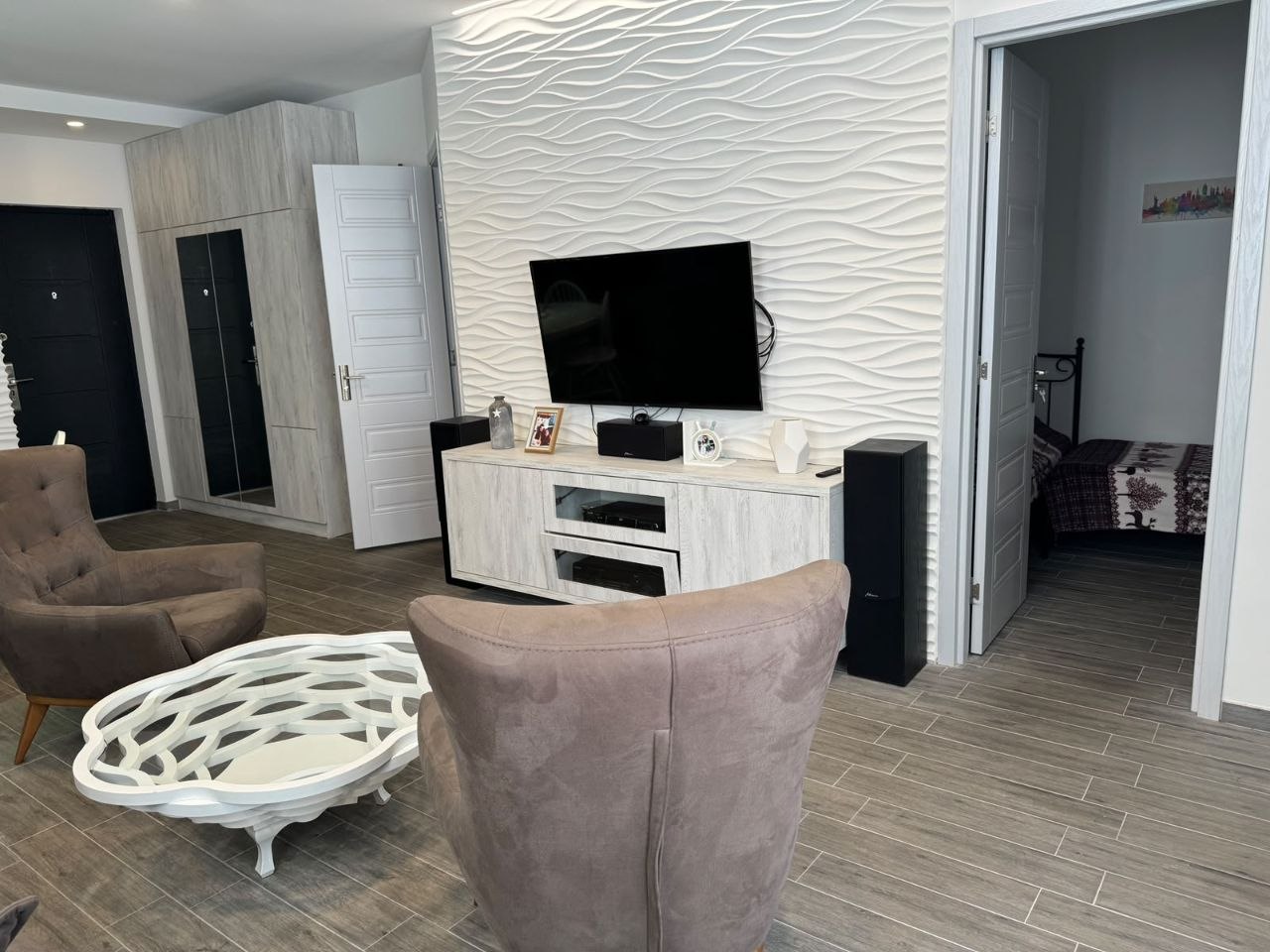 2-Bedroom Apartment Near the Sea photo 3 of 7