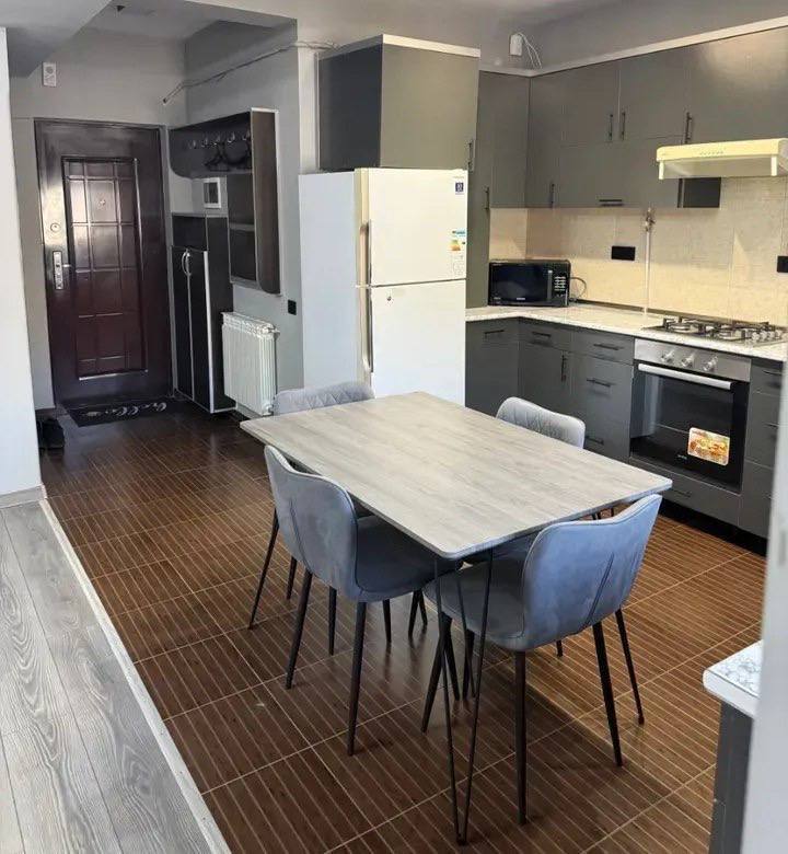 Furnished 3-Room Apartment in Arabkir photo 5 of 8