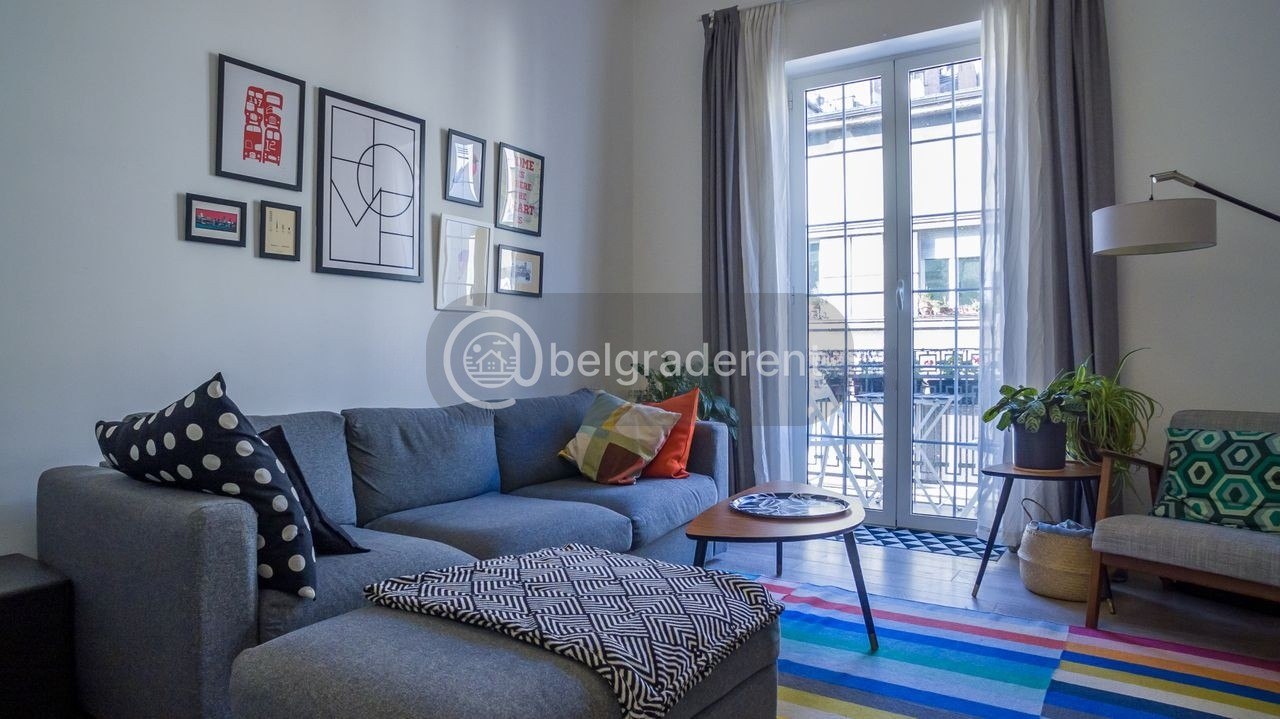 Three-Bedroom Apartment in Stari Grad photo 1 of 8